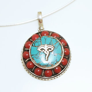 Bijoux Indiens Ethniques petit pendentif rond motifs tibtain filigrane grav laiton plaqu argent 925 et pierre - Nepal 036 Agate rouge et Turquoise b